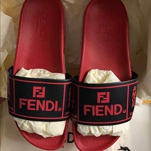 💯 Authentic FENDI FIEND Slides 🔥 Unisex